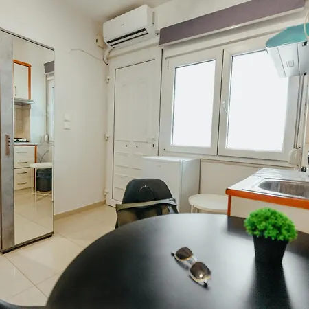 Stylish Retreat * سالونيك